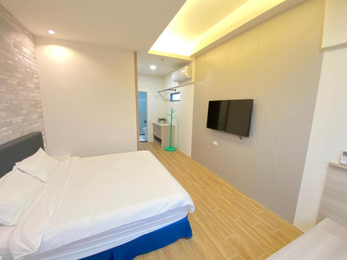 渡小夜電梯民宿 Yilannight B&B Wujie Exterior photo