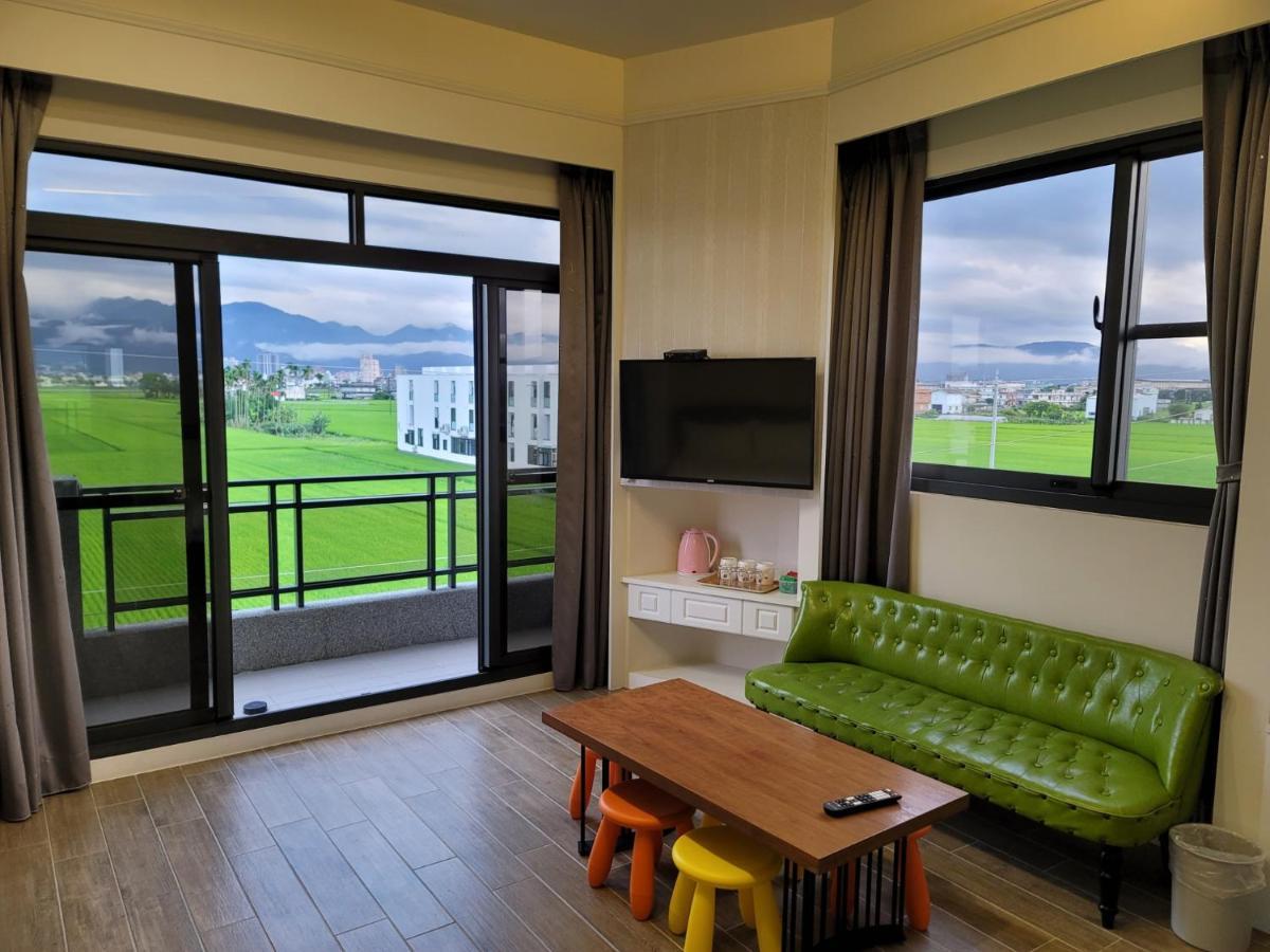 渡小夜電梯民宿 Yilannight B&B Wujie Exterior photo